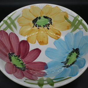 Colorful daisy bowl